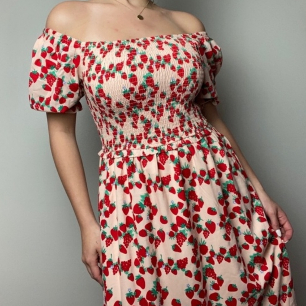 NEW Betsey Johnson Women Strawberry Fields Smock Maxi Dress